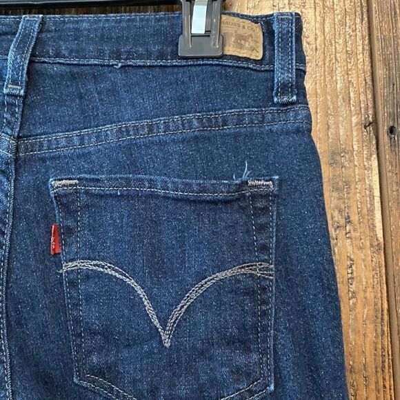 Levi’s Sz 2M Dark Blue Mid-Rise Skinny Denim Jeans - Picture 6 of 10